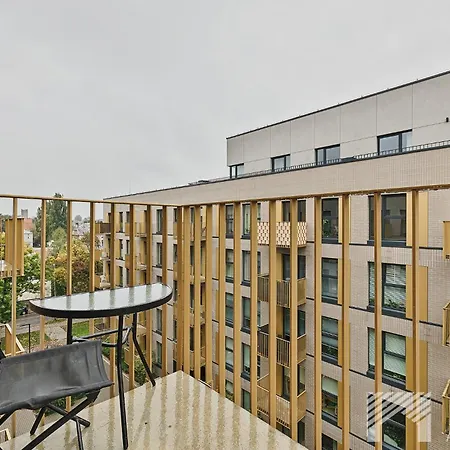 Fuzja Black&white By Lookap Лодзь