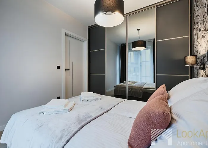 Apartment Fuzja Black&white By Lookap *